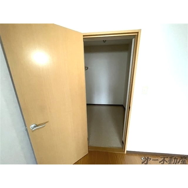 収納　ウォークインクローゼット