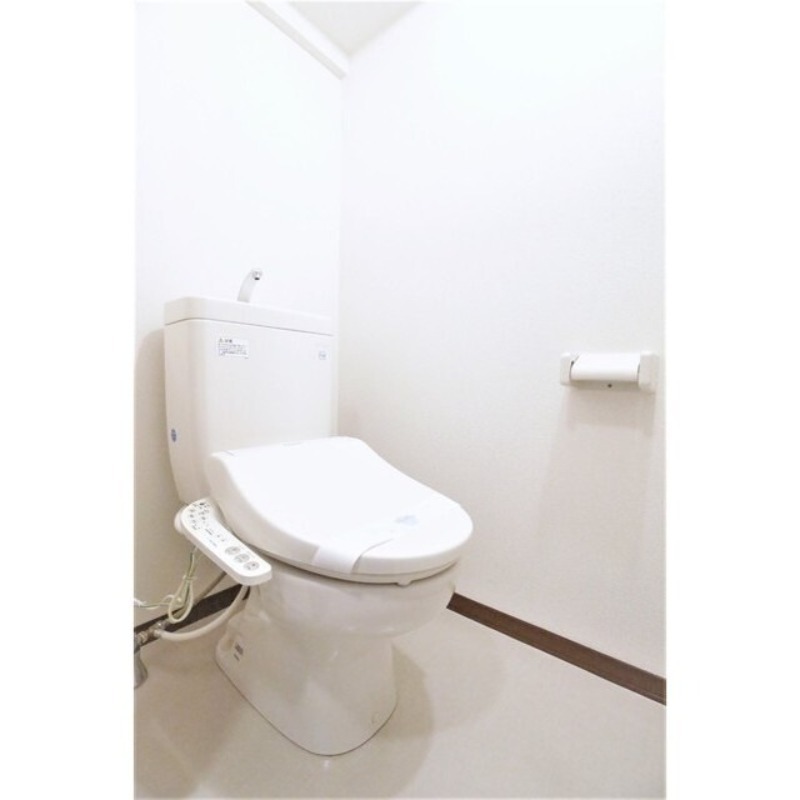 トイレ　図面と現状に相違がある場合には現状を優先