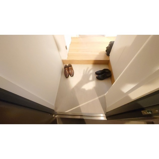 玄関　写真は他部屋