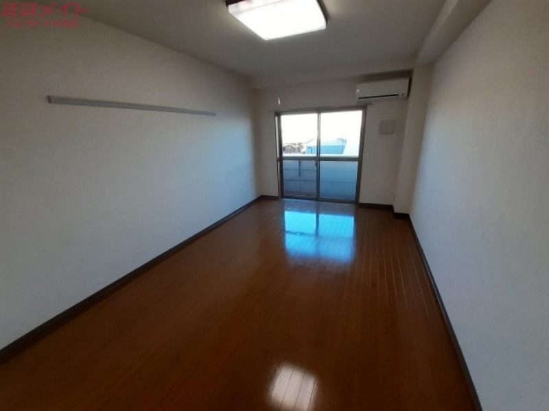 居室・リビング　※同物件別部屋参考写真
