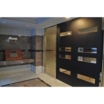 ロビー　オートロック設置済み