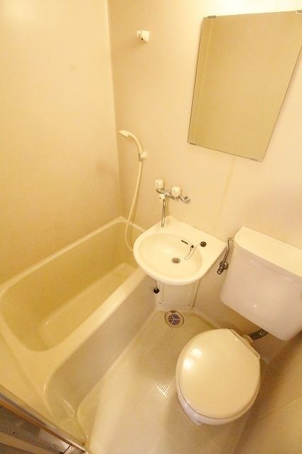 バス・シャワールーム　★お部屋探しはタウンハウジング多摩センター店★