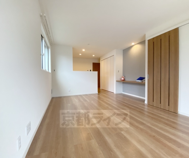 居室・リビング　自然豊かなエリアでのびのび過ごせる２０２６年築の２台駐...