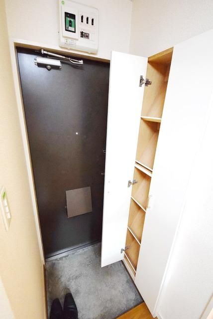 玄関　★シューズボクスのある玄関です★