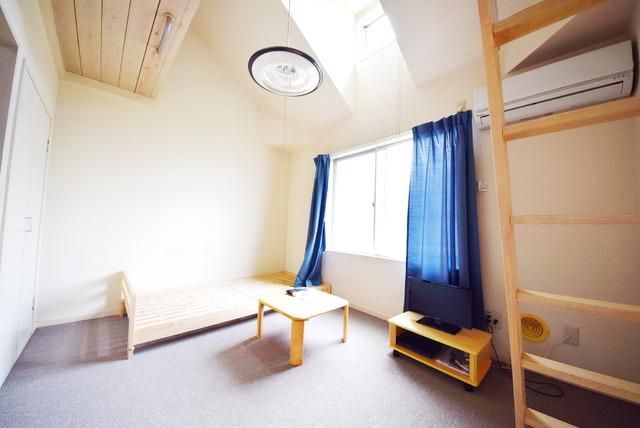 居室・リビング　★風通しの良い洋室です★