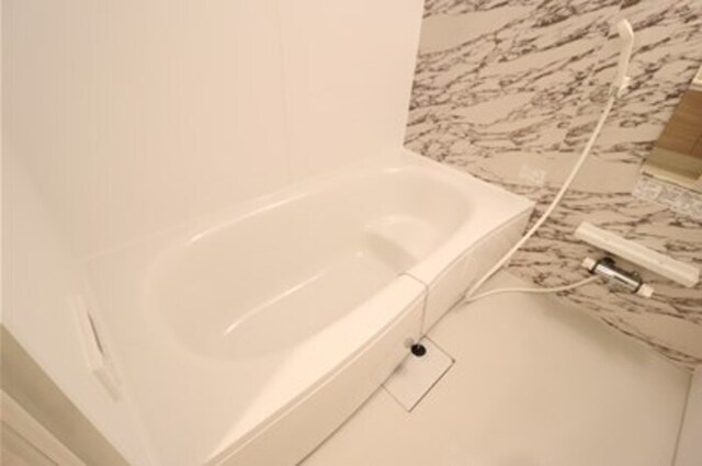 バス・シャワールーム　浴室