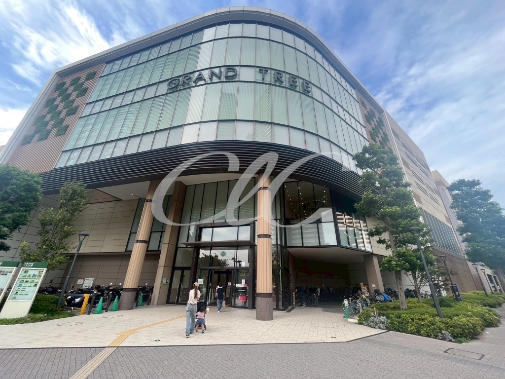 ショッピングセンター　GRAND TREE MUSASHIKOSUGI(グランツリ（ショッピングセンター）まで602m