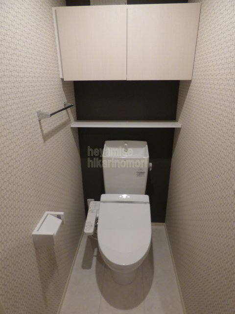 トイレ　※写真は別号室