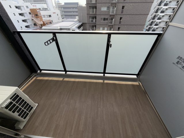 バルコニー　同物件別部屋写真
