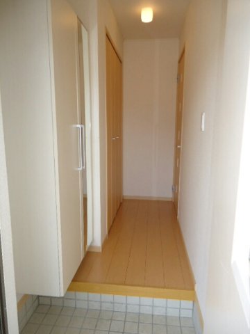 玄関　明るい玄関です