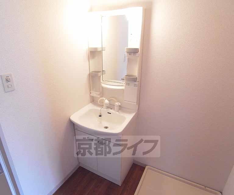 洗面設備　独立洗面台、脱衣所付き！