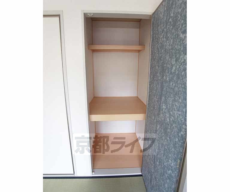 収納　奥行きのある収納