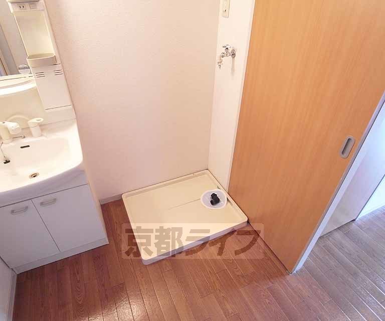 その他設備　脱衣所スペースに洗濯機設置可能！