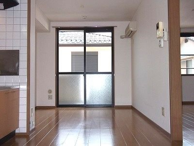 居室・リビング　使いやすい居間です