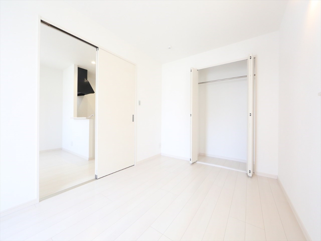 その他部屋・スペース　ＬＤＫ9.95帖　洋室6.7帖　ＬＤＫにエアコン付き