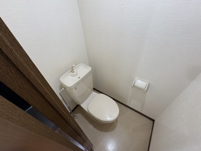 トイレ　CRECER新栄(クレセール新栄)