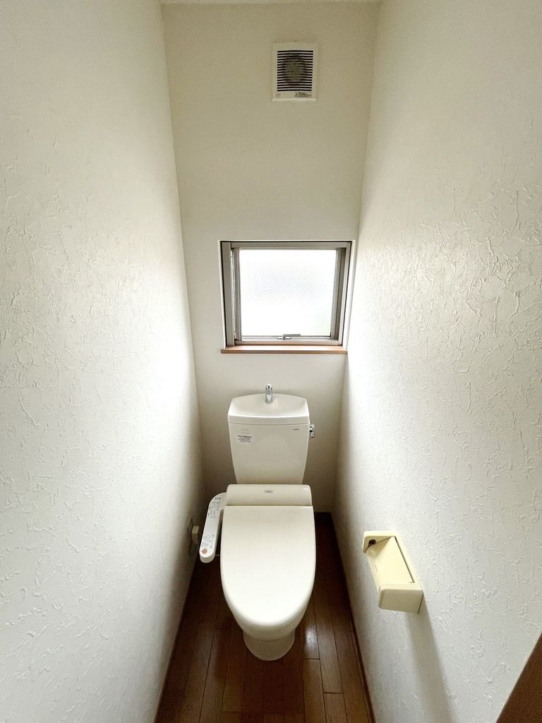 トイレ　ウォシュレット完備