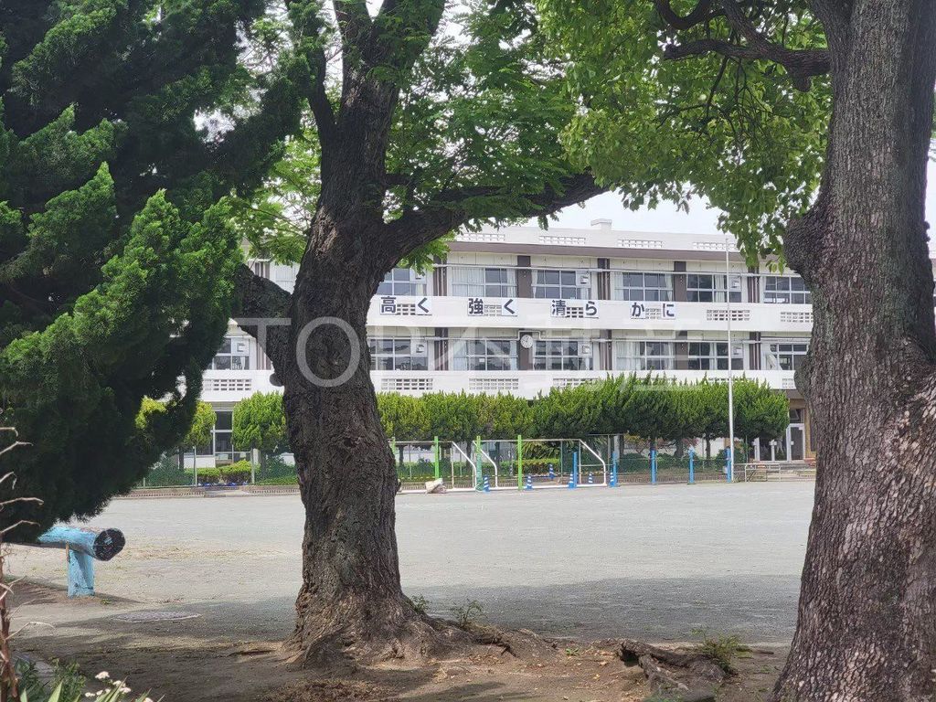 小学校　千葉市立鶴沢小学校（小学校）まで1820m