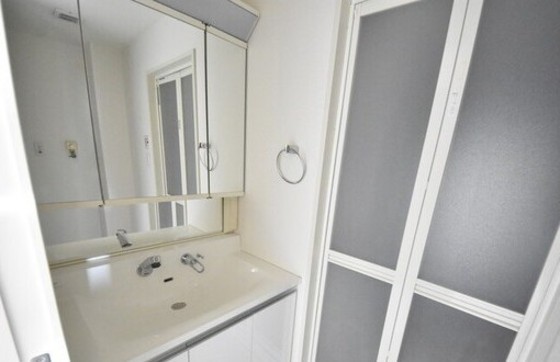 洗面設備　他号室のお写真です