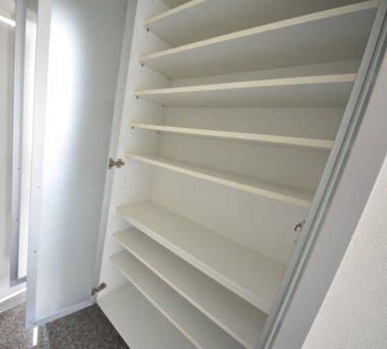 玄関　他号室のお写真です