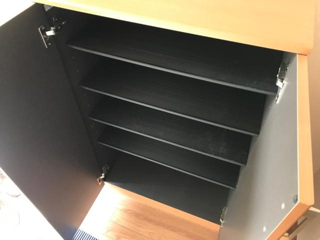 玄関　下駄箱