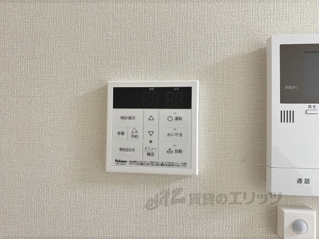 その他設備　給湯器リモコン
