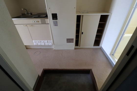 玄関　※別号室のお写真です。