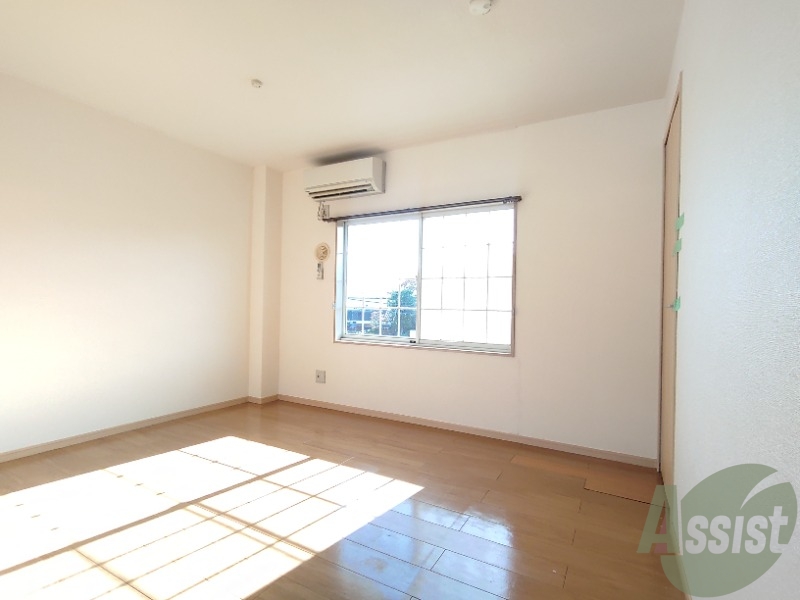 居室・リビング　広めのリビングで快適にお過ごし出来ます。