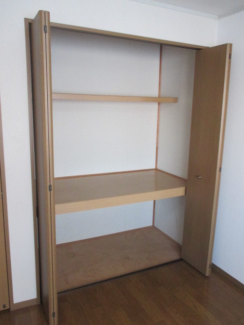 収納　洋室の収納です☆
