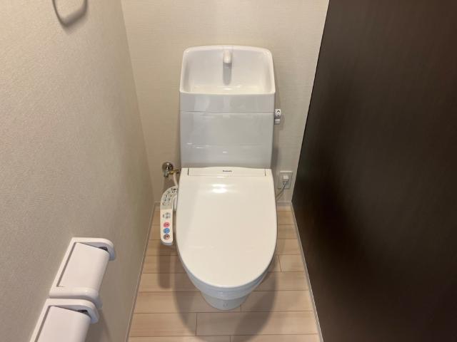 トイレ　トイレ