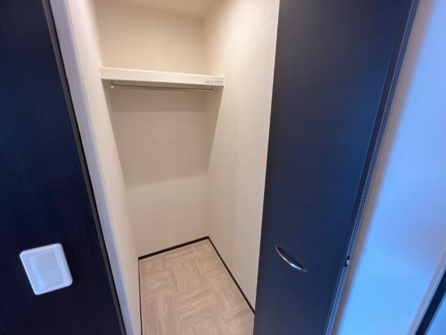 その他設備　玄関横収納