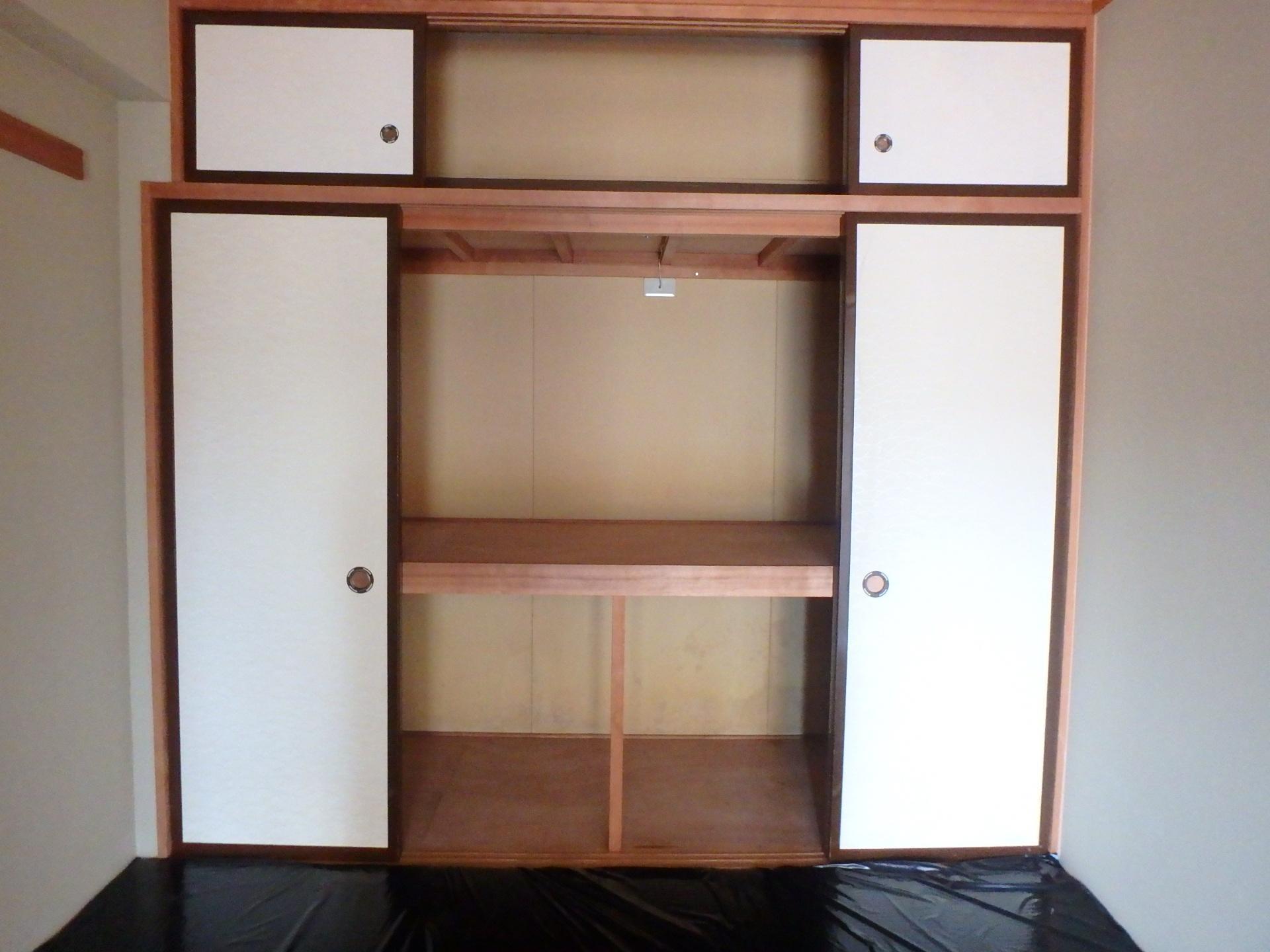 収納　天袋付の押入収納です