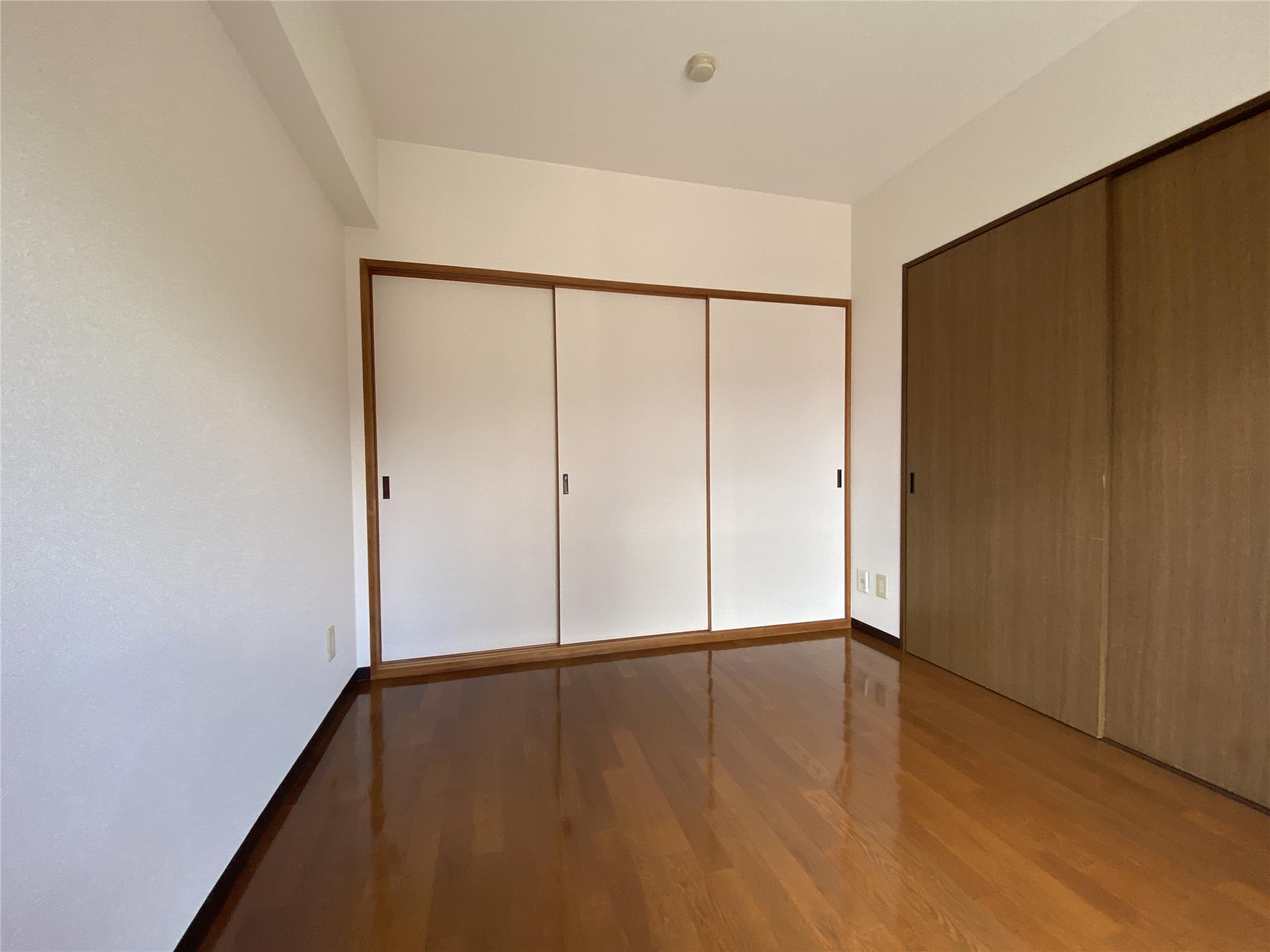 その他設備　6帖の洋室です