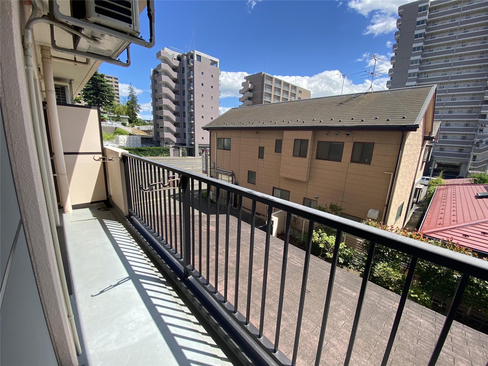 バルコニー　南向きのバルコニーです(参考写真)