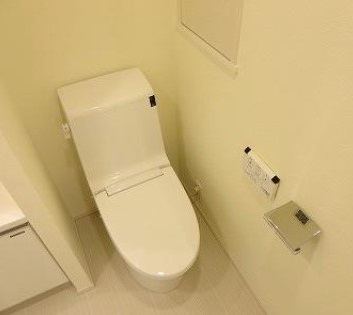 トイレ　※別部屋の参考写真です。