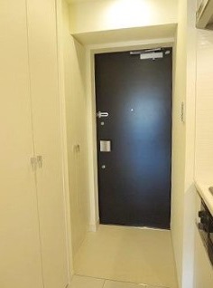 玄関　※別部屋の参考写真です。