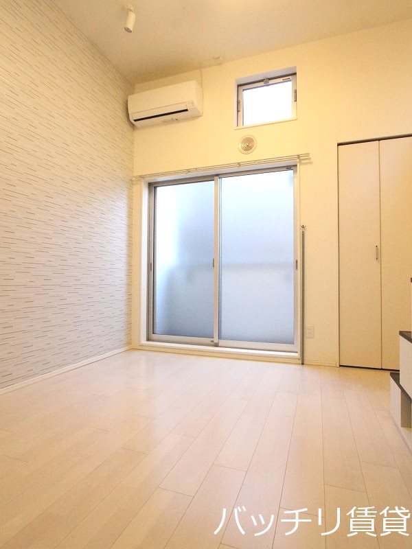 バルコニー　同型タイプの為、現状を優先致します。