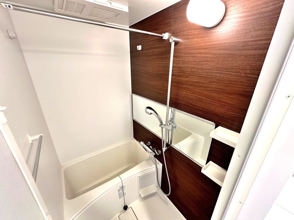 バス・シャワールーム　バス