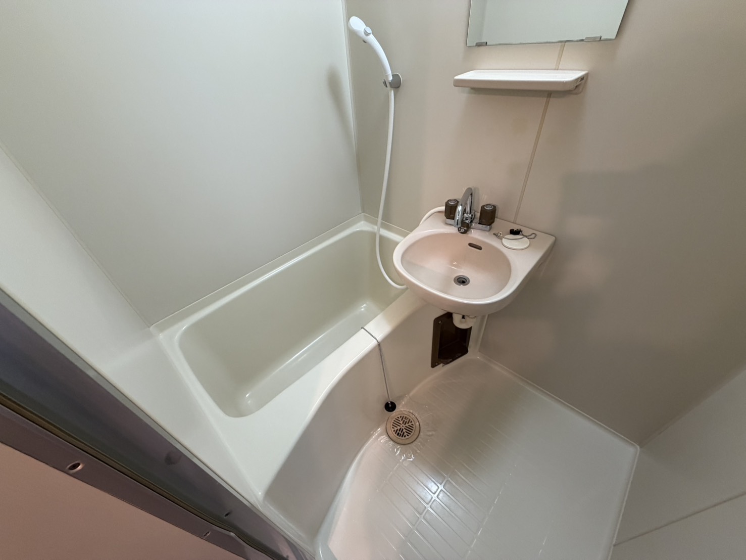 バス・シャワールーム　※同建物３Fのお部屋です。ご参考ください。