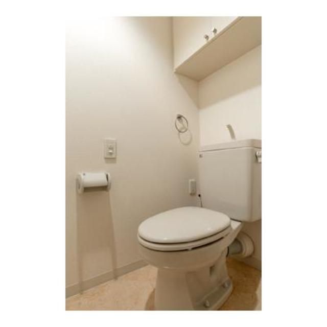 トイレ　落ち着いたトイレです