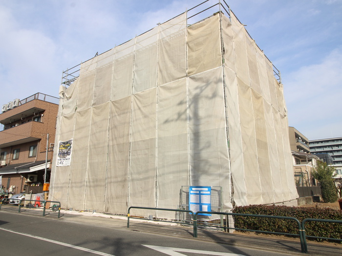 建物外観　建築中