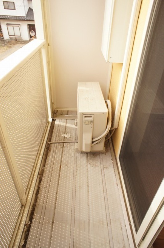 バルコニー　図面と現状に相違がある場合には現状を優先