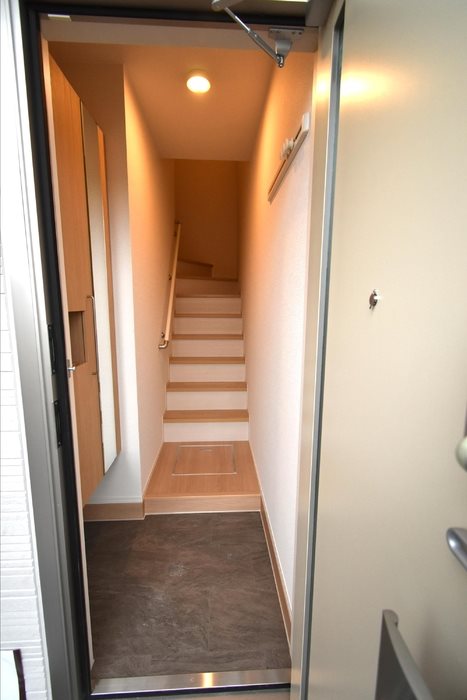 玄関　シューズボックス完備の玄関です。