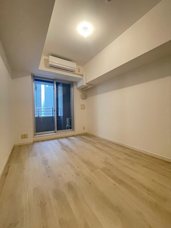 居室・リビング　※別部屋の参考写真です。