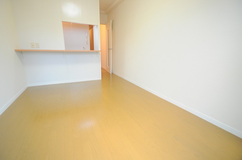 居室・リビング　フローリングのリビング