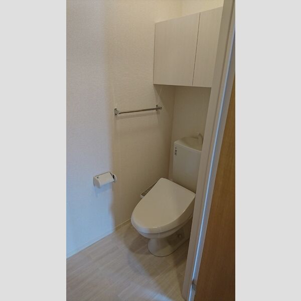 トイレ　温水洗浄便座付トイレ♪