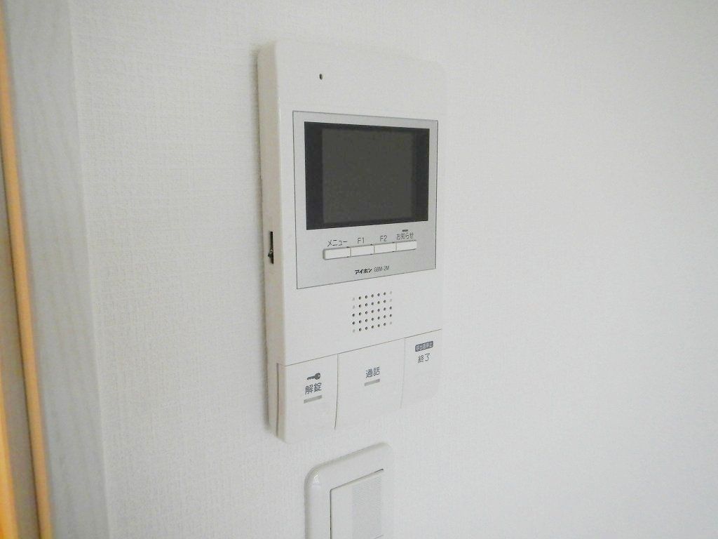 セキュリティ　TVモニター付きインターホン