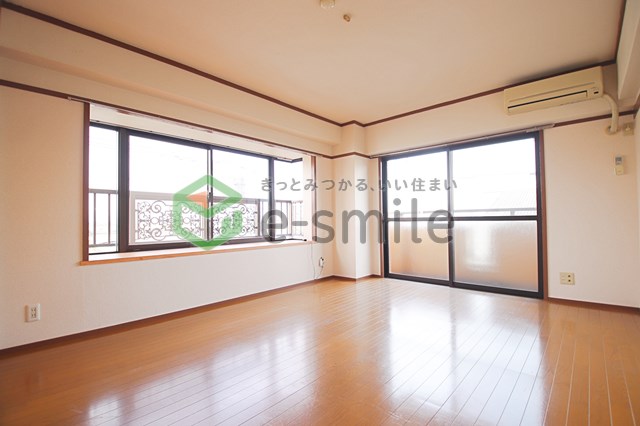 居室・リビング　居間です