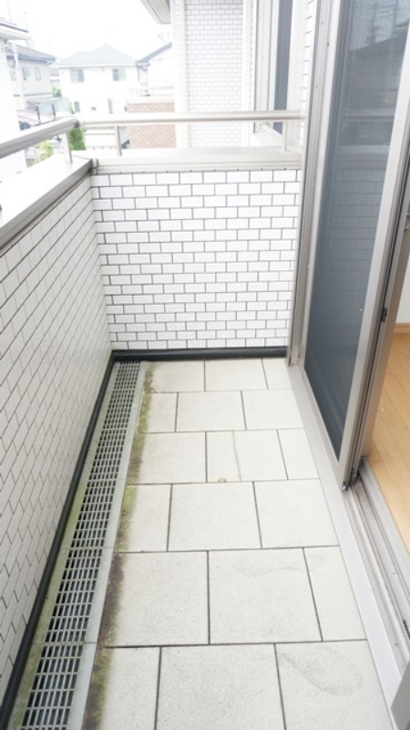 バルコニー　図面と現状に相違がある場合には現状を優先