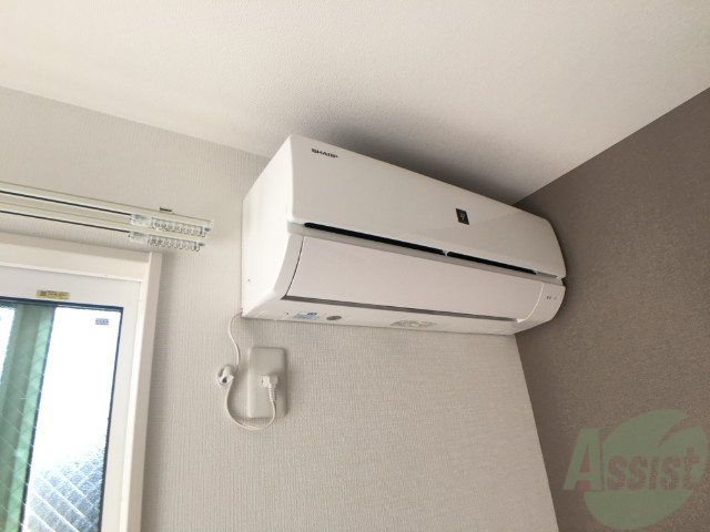 その他設備　エアコンがリビングにございます。暑い日も寒い日も快適です。